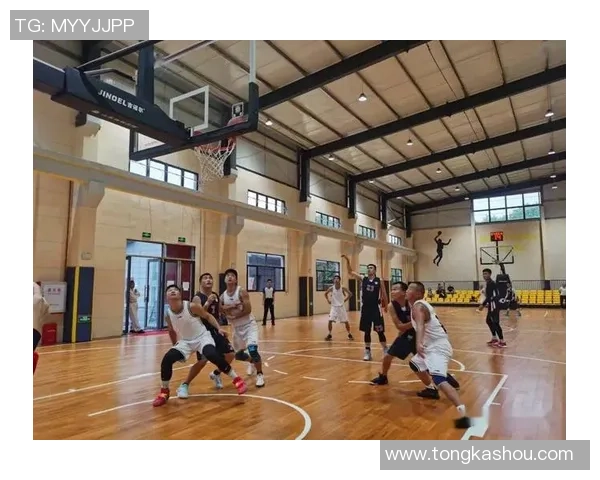 杭州篮球队在杯赛中的经验积累与表现分析